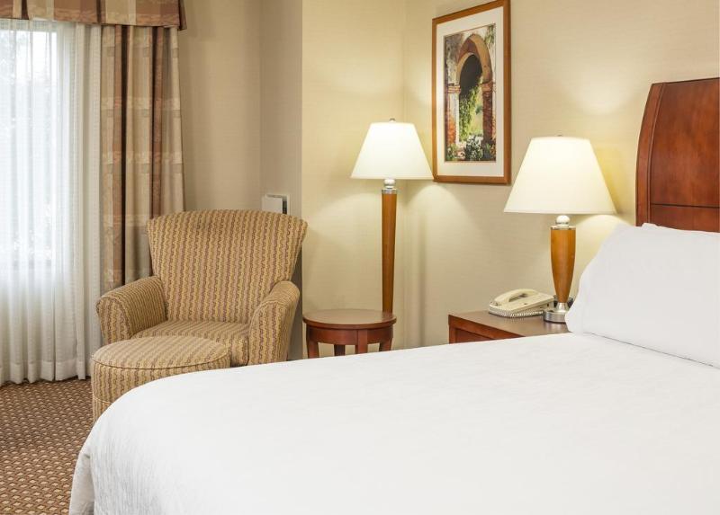 Hilton Garden Inn Plymouth Exterior photo